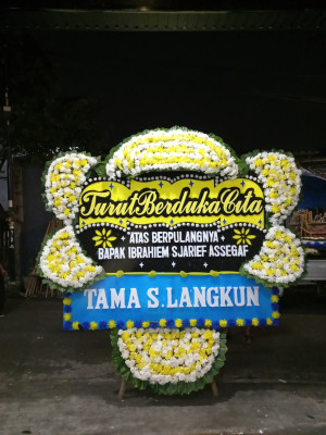 Papan Bunga Duka di Pemepek